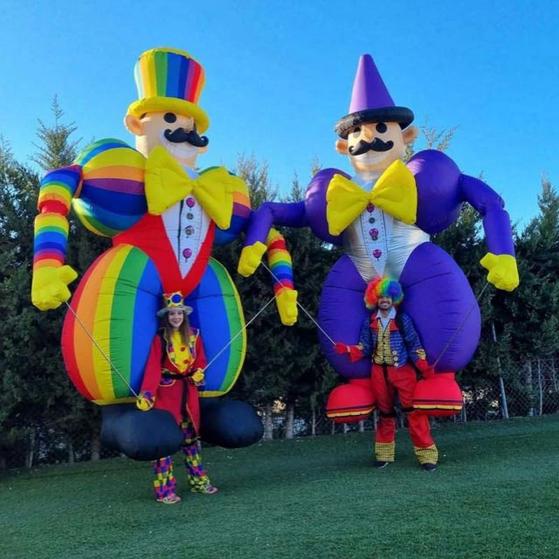 Inflatable Clown Man Carrying Parade Puppet4 Inflatable Clown Man Carrying Parade Puppet4